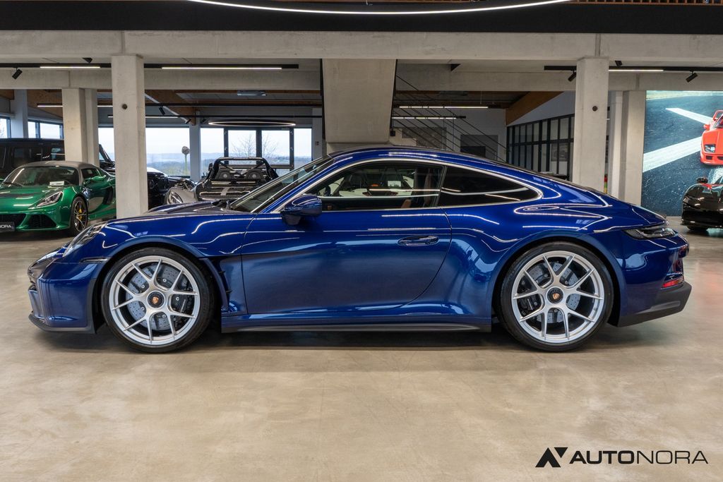 Porsche 992 2024