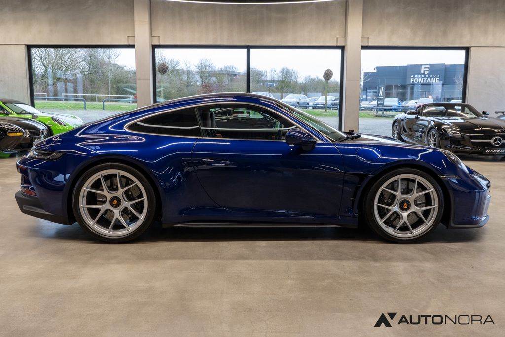 Porsche 992 2024