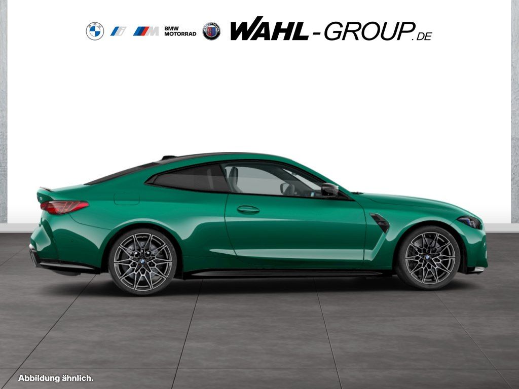 BMW M4 2025