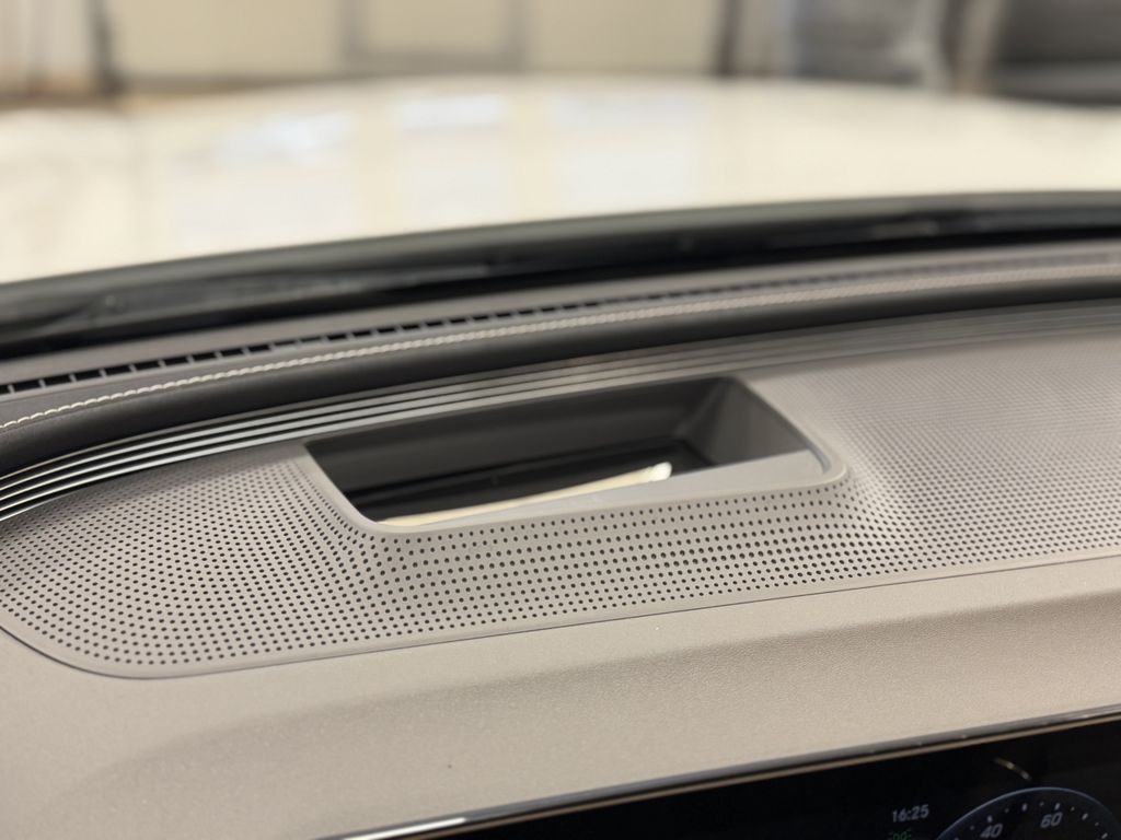 Mercedes-Benz EQC 2021