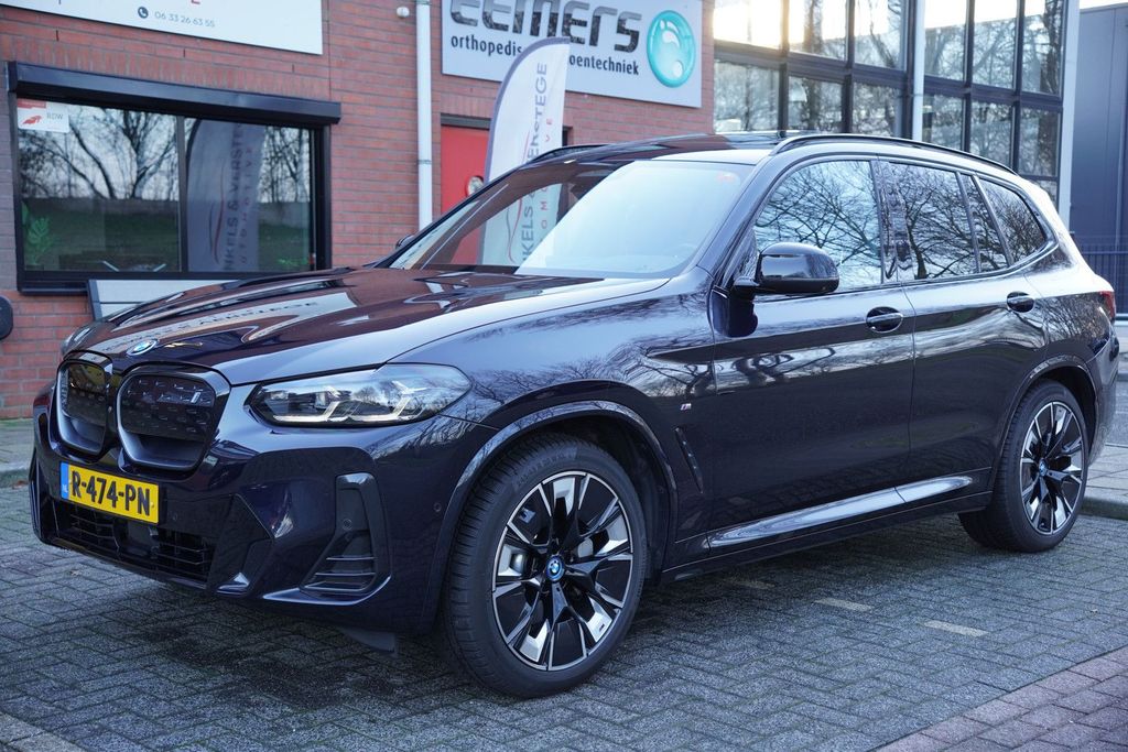 BMW iX3 2022