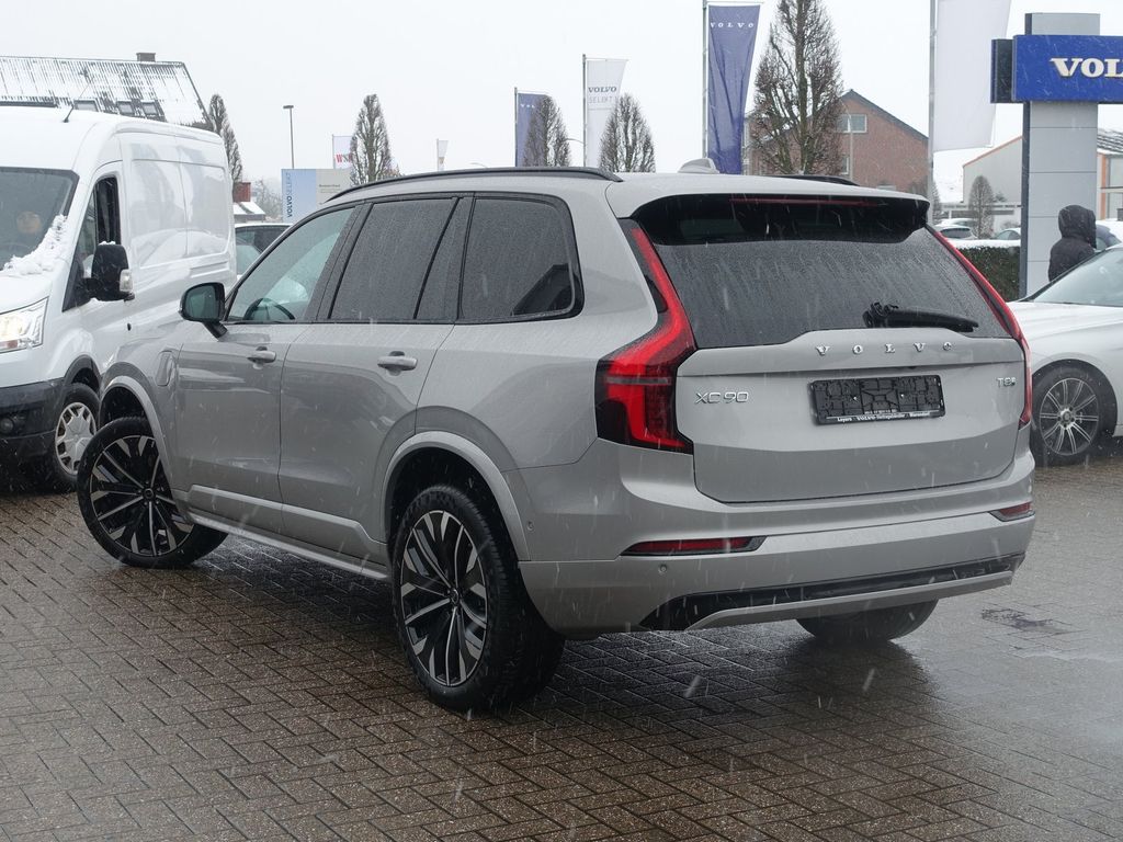 Volvo XC90 2025