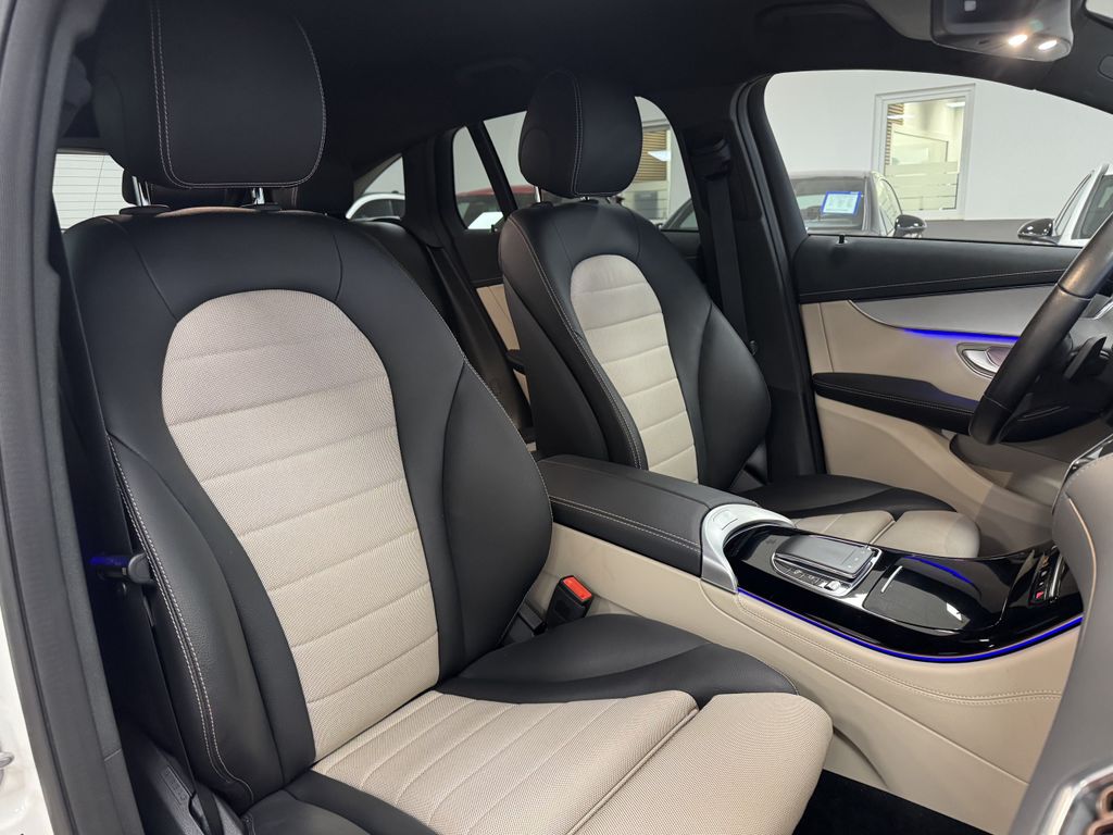 Mercedes-Benz EQC 2021