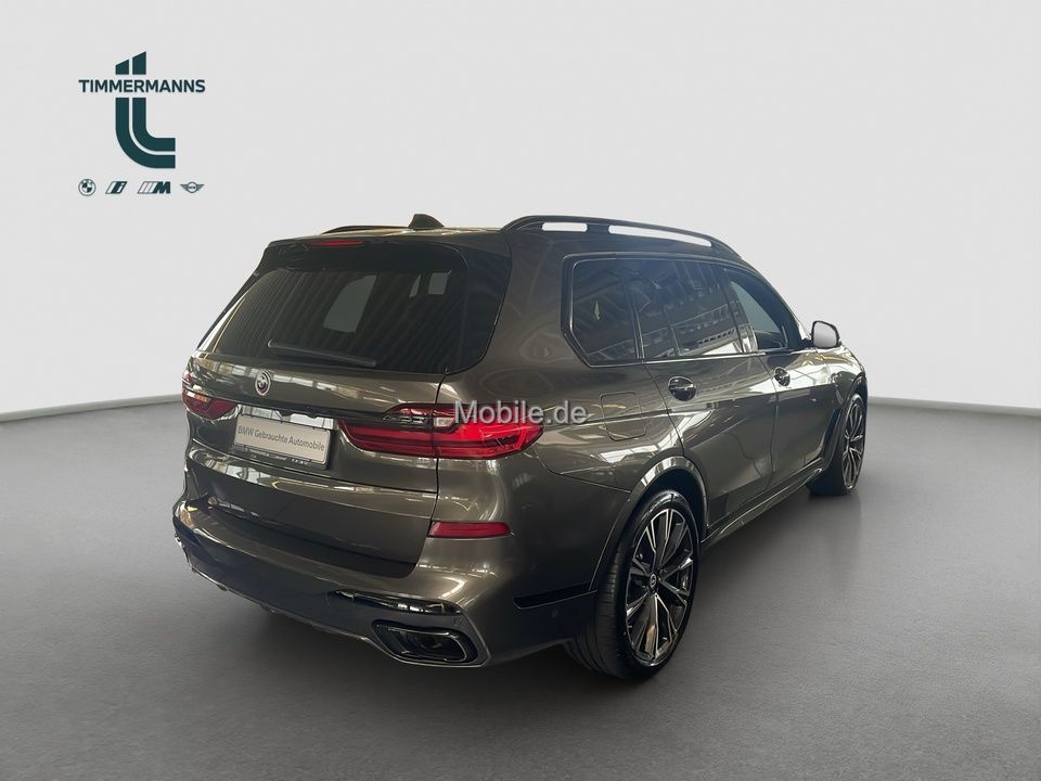 BMW X7 M50 2022