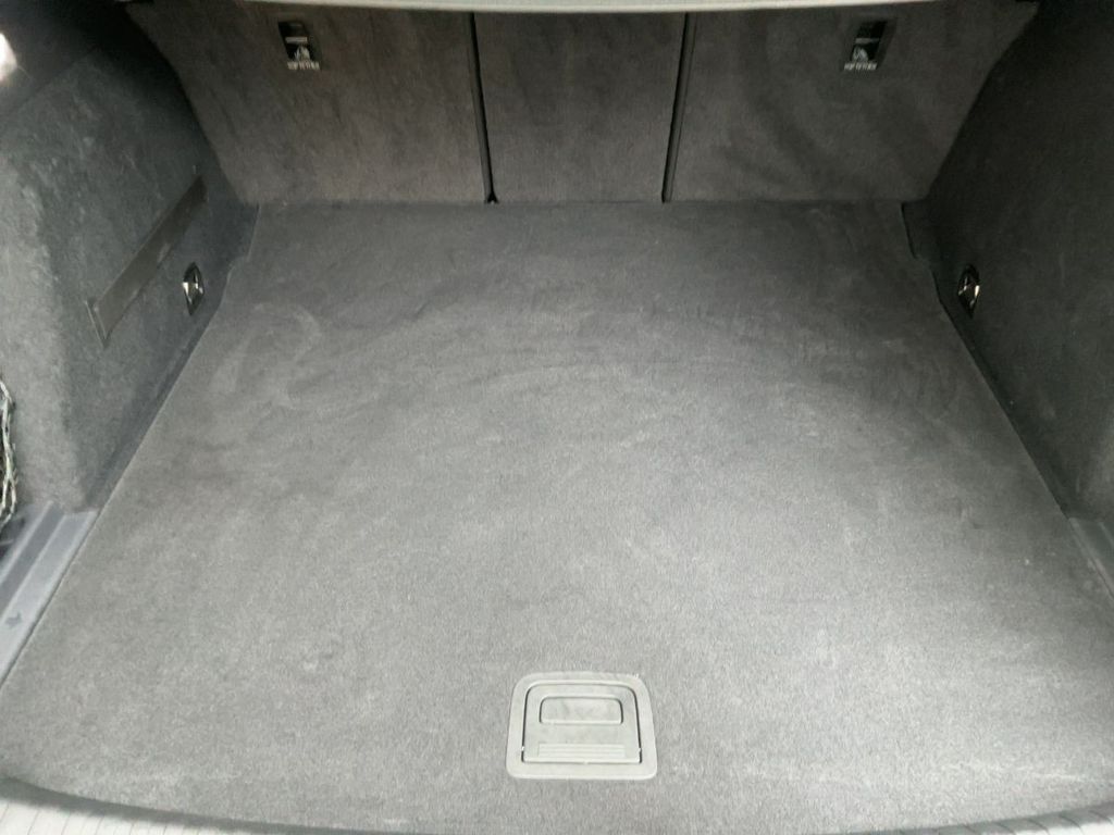 Audi SQ6 e-tron 2025