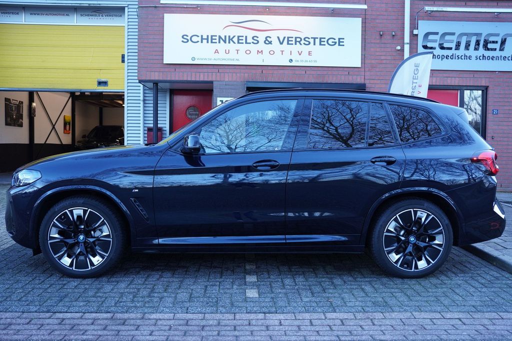 BMW iX3 2022