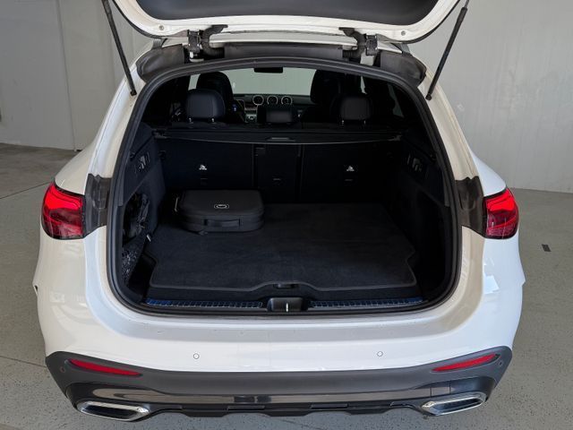 Mercedes-Benz GLC 300 2023