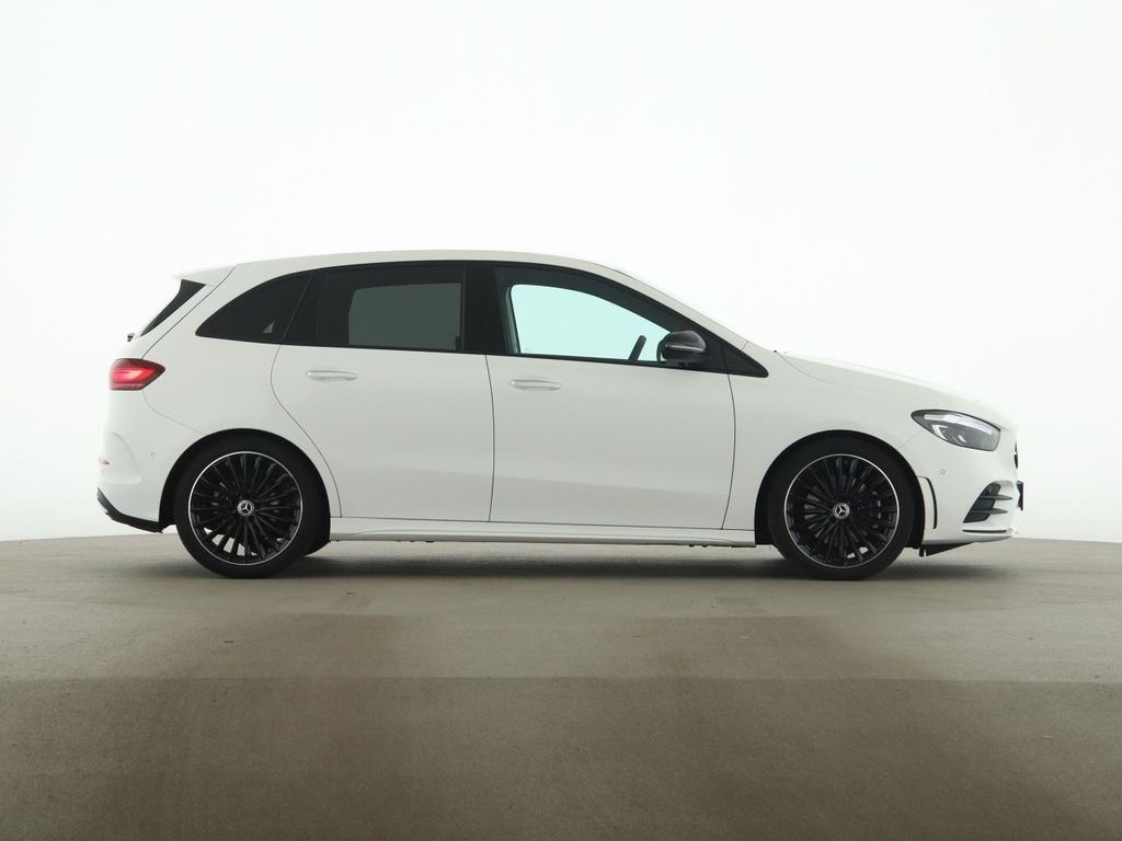 Mercedes-Benz B 220 2025