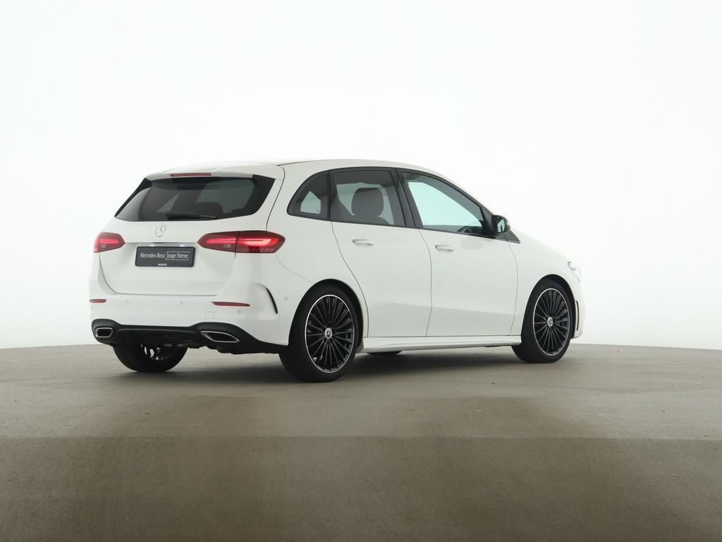 Mercedes-Benz B 220 2025