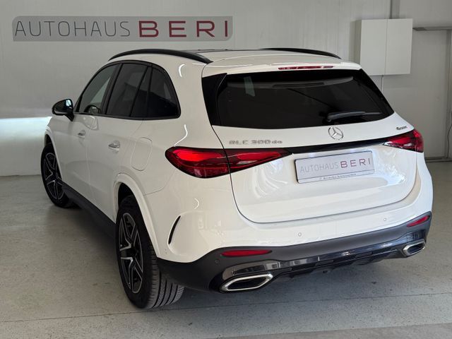 Mercedes-Benz GLC 300 2023