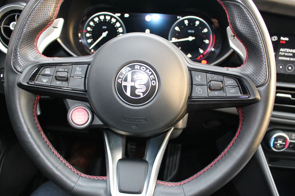 Alfa Romeo Giulia 2023