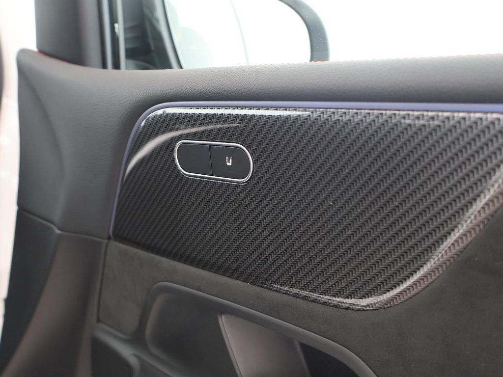 Mercedes-Benz B 220 2025