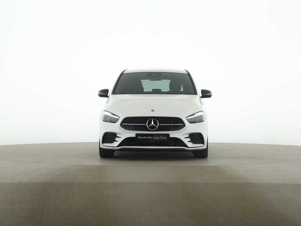 Mercedes-Benz B 220 2025