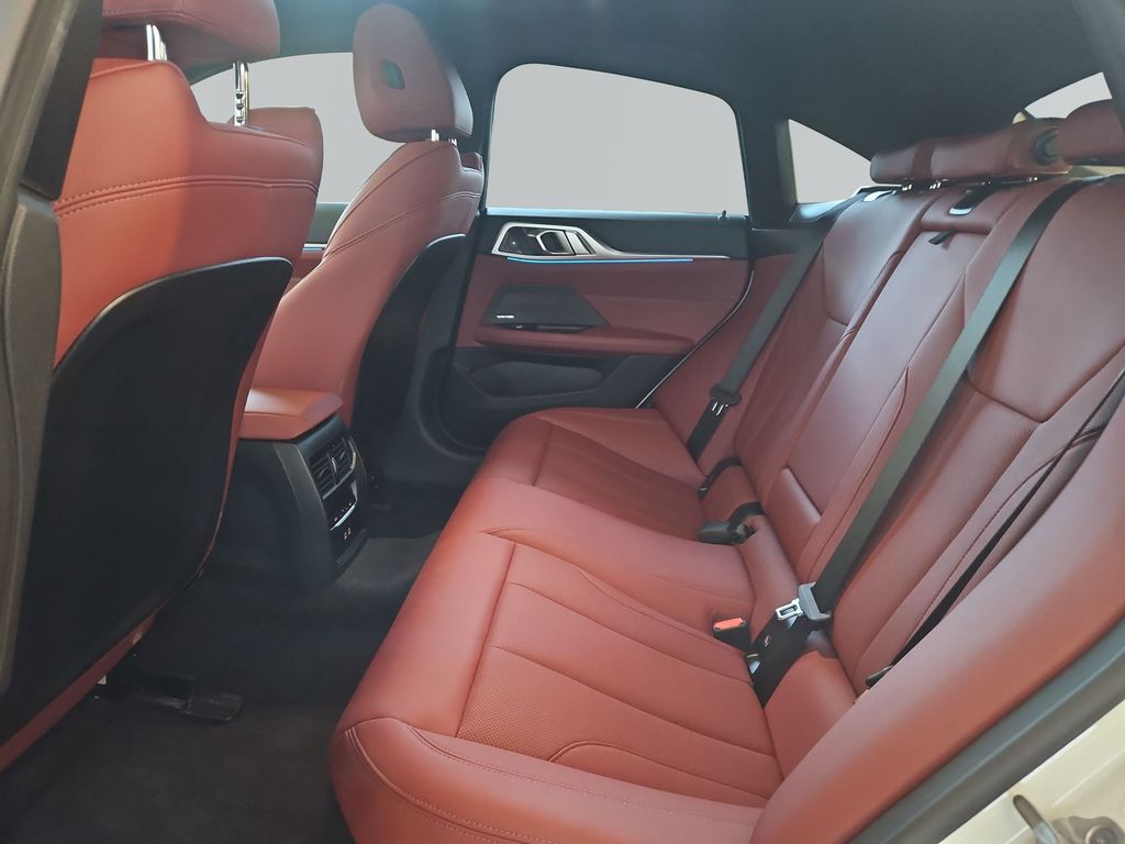 BMW i4 2025