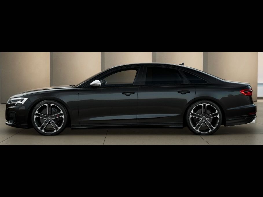 Audi S8