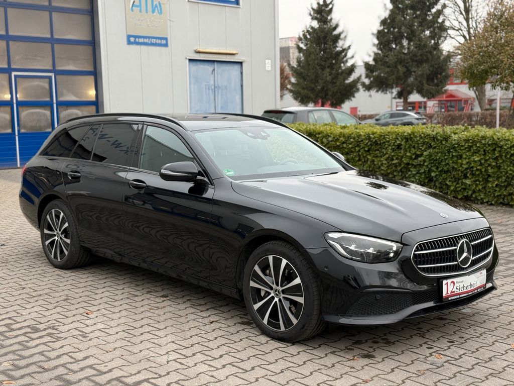 Mercedes-Benz E 300 2022