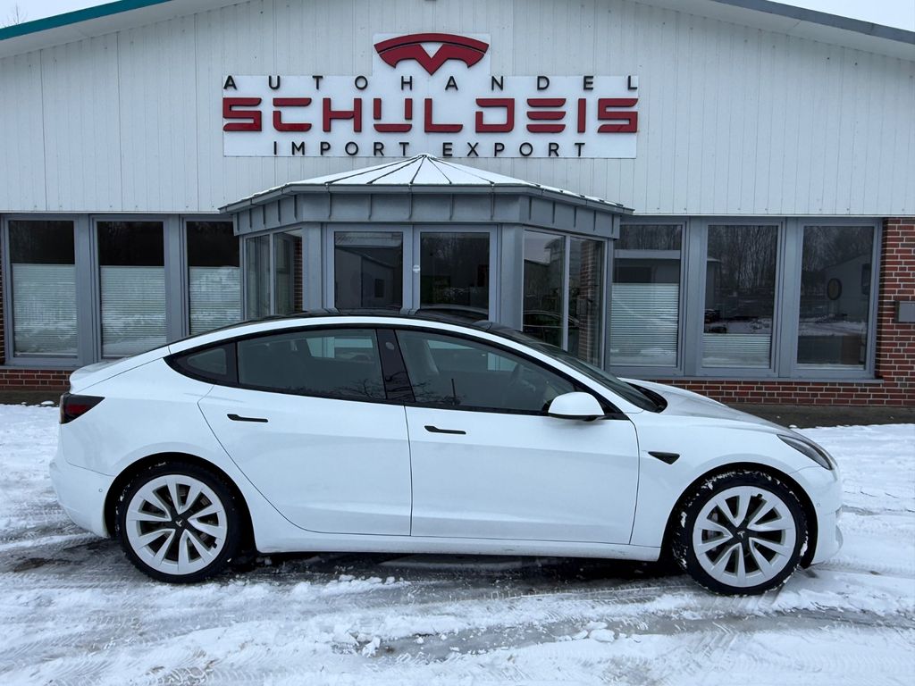 Tesla Model 3 2020