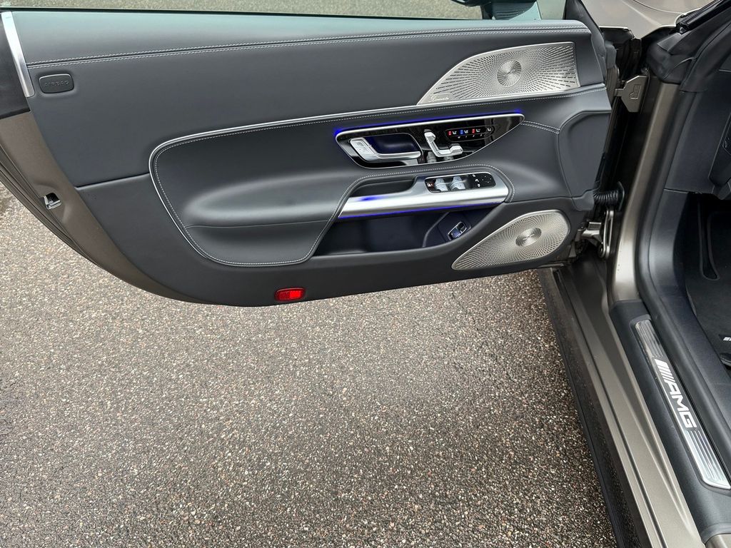 Mercedes-Benz SL 63 AMG 2022