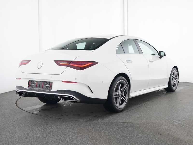 Mercedes-Benz CLA 200 2025