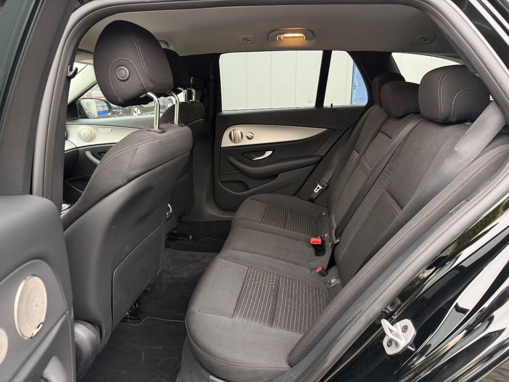 Mercedes-Benz E 300 2022