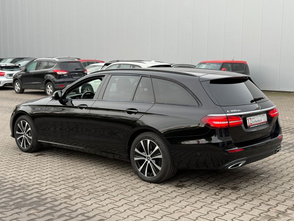 Mercedes-Benz E 300 2022