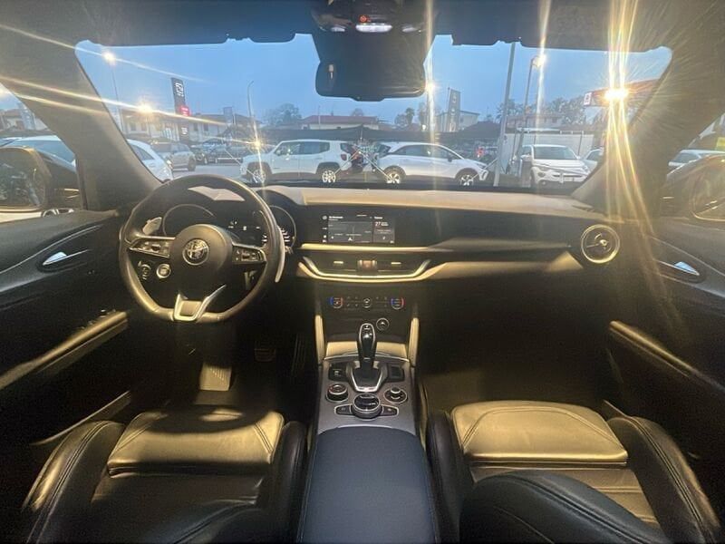 Alfa Romeo Stelvio 2022