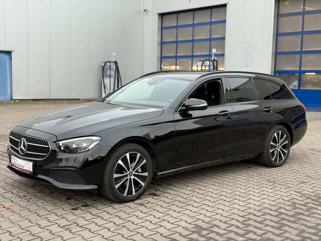 Mercedes-Benz E 300 2022