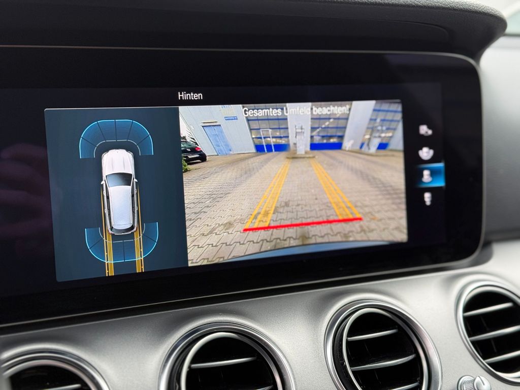 Mercedes-Benz E 300 2022