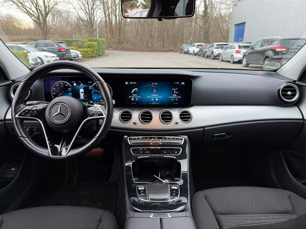 Mercedes-Benz E 300 2022