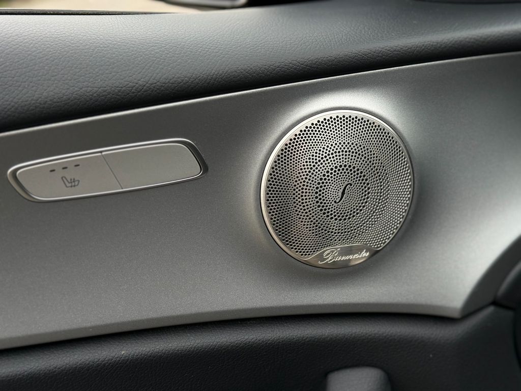 Mercedes-Benz E 300 2022