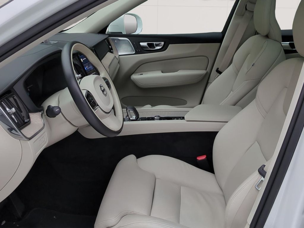 Volvo XC60 2022