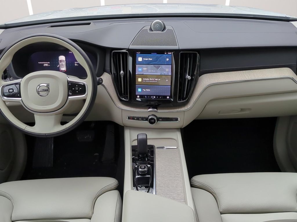 Volvo XC60 2022