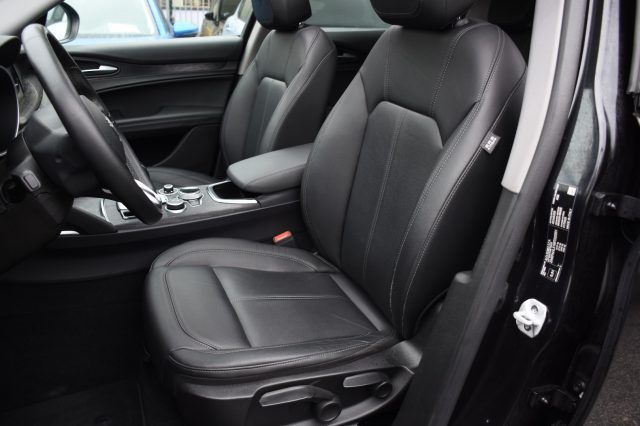 Alfa Romeo Stelvio 2021