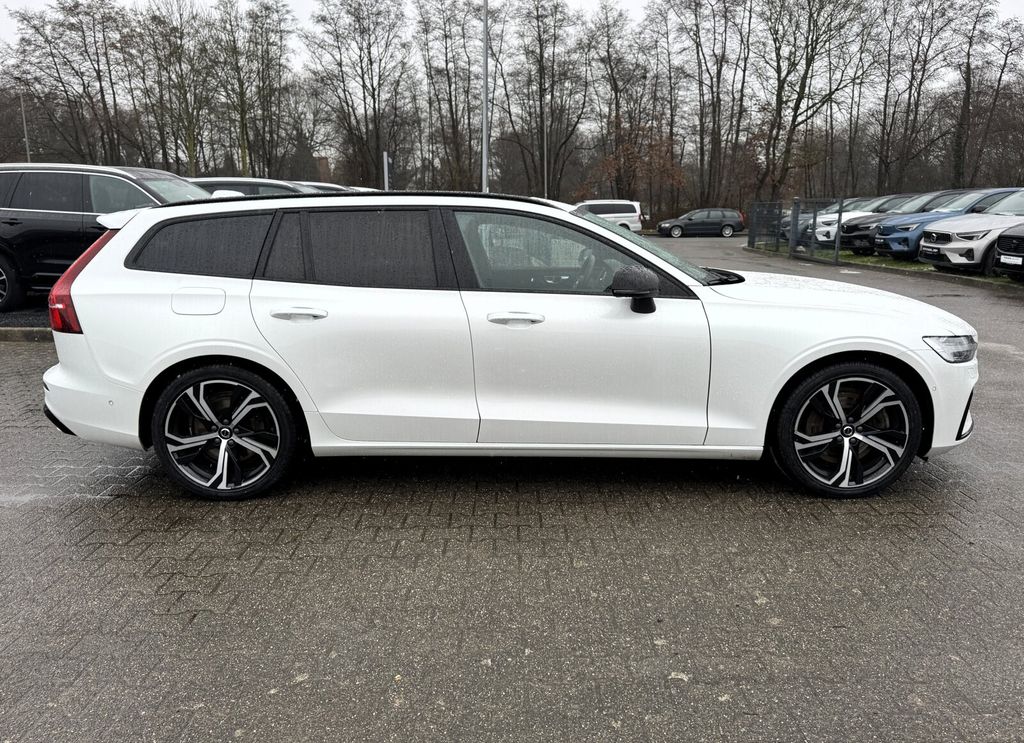 Volvo V60 2022