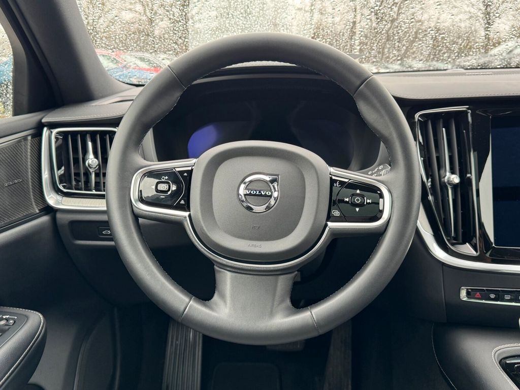 Volvo V60 2022