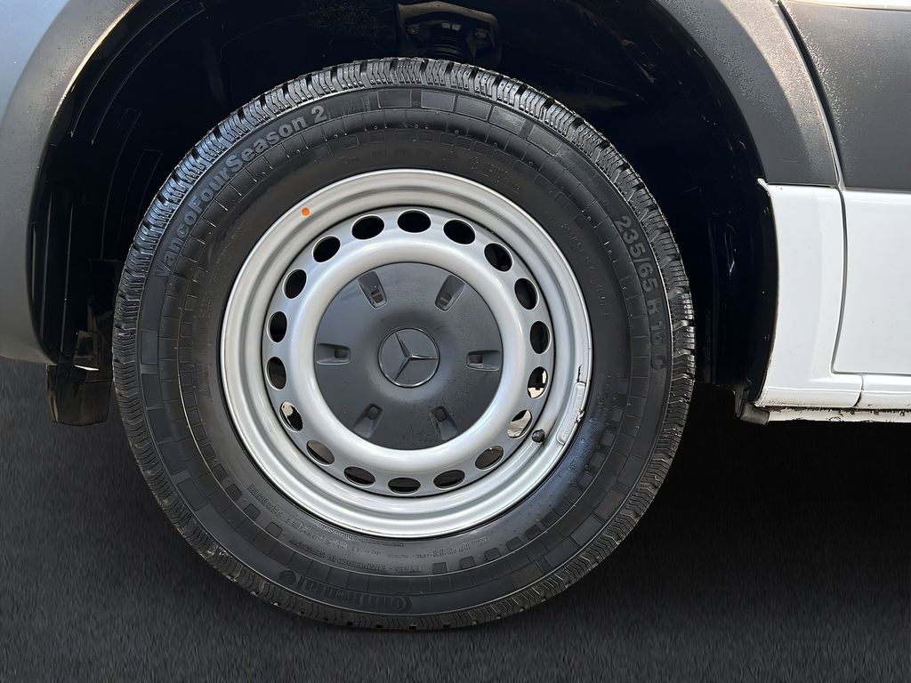 Mercedes-Benz Sprinter 2024