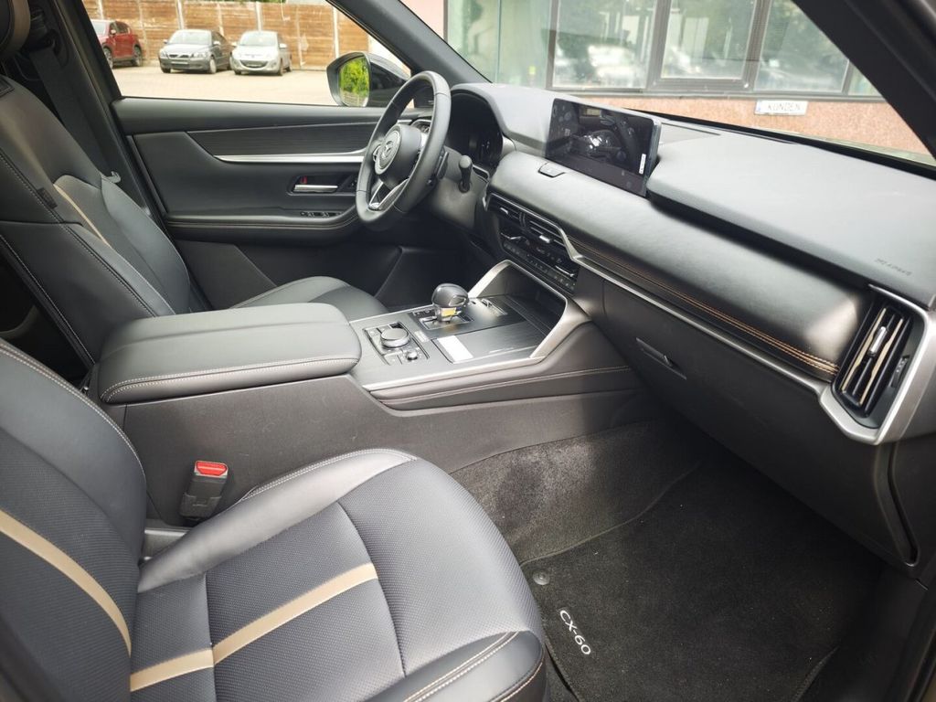 Mazda CX-60 2025