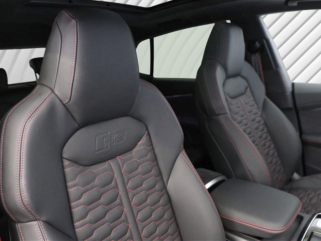 Audi RSQ8 2025