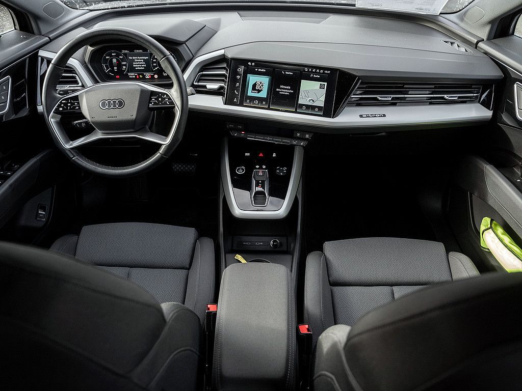 Audi Q4 e-tron 2023