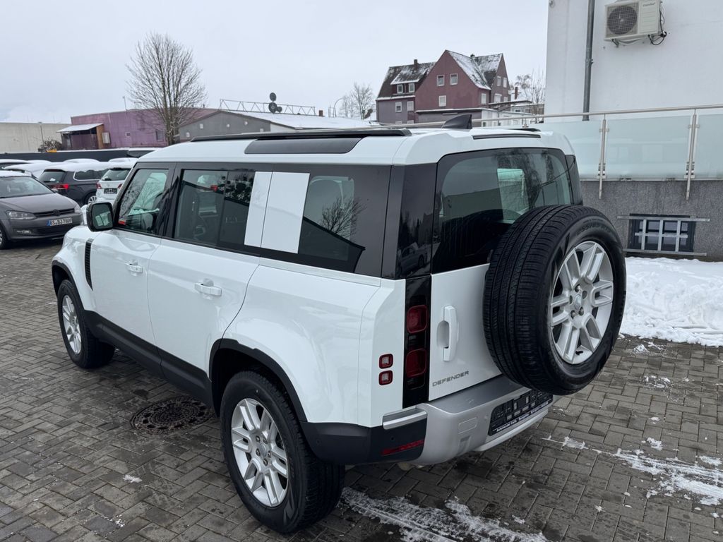 Land Rover Defender 2024