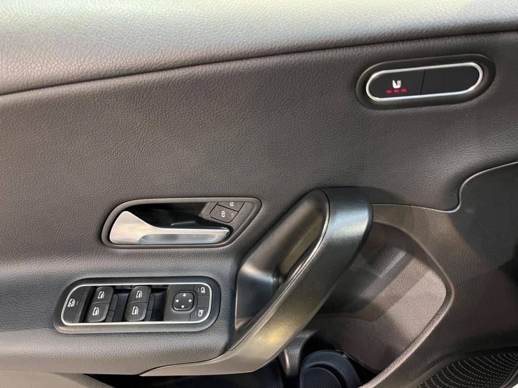 Mercedes-Benz A 220 2023