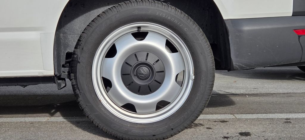 Volkswagen T6 Transporter 2024