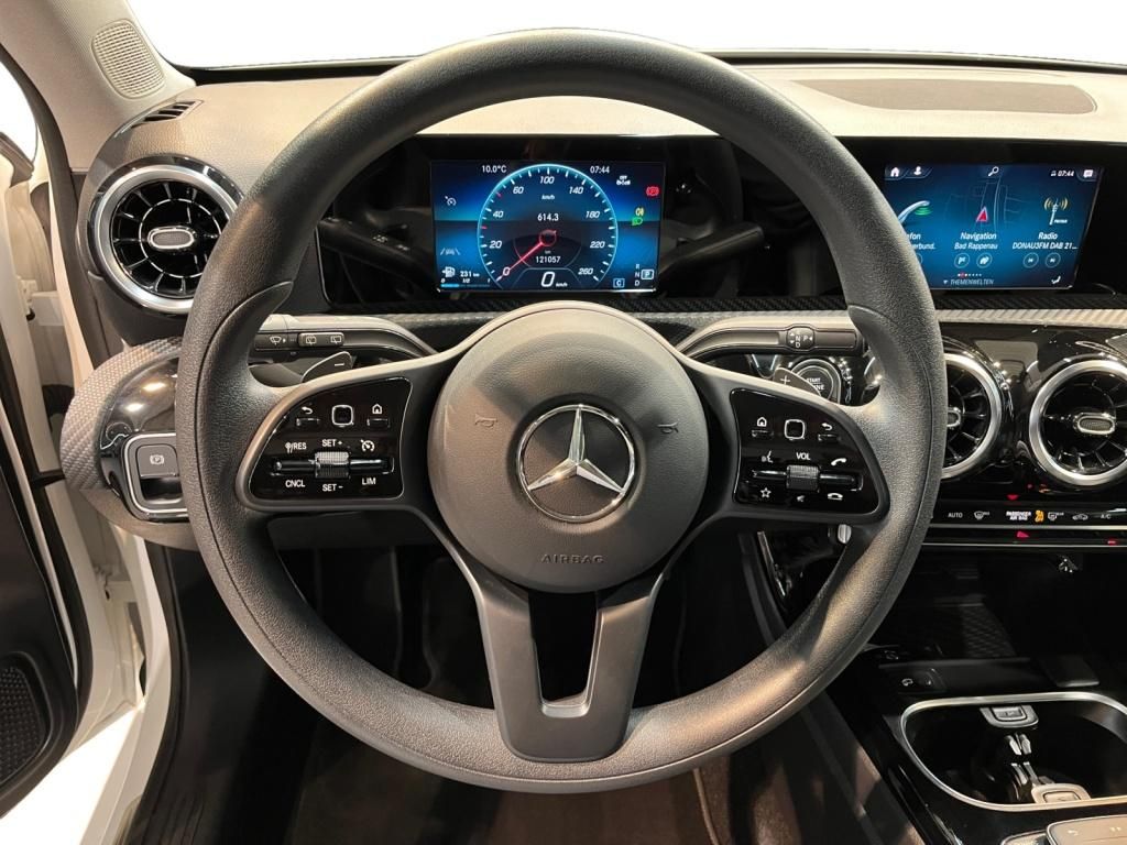 Mercedes-Benz A 220 2023