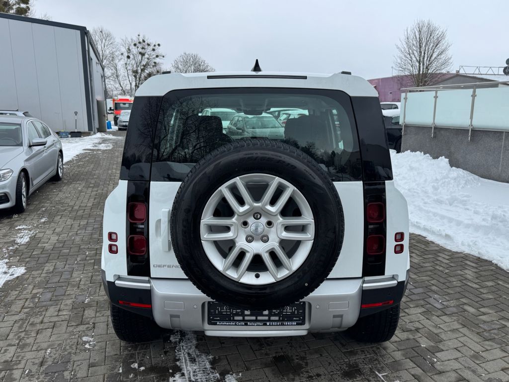 Land Rover Defender 2024