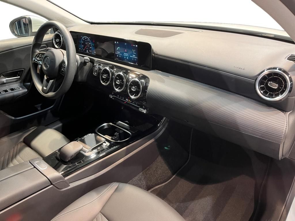Mercedes-Benz A 220 2023