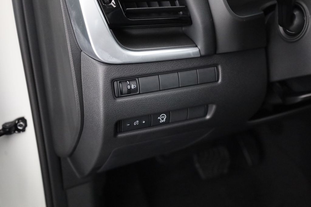 Nissan X-Trail 2025