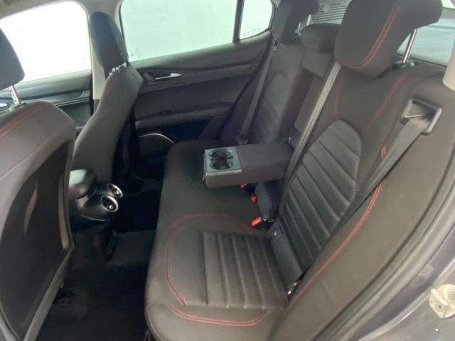 Alfa Romeo Stelvio 2021