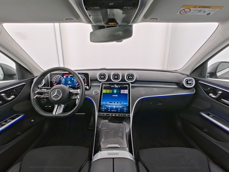 Mercedes-Benz C 220 2025