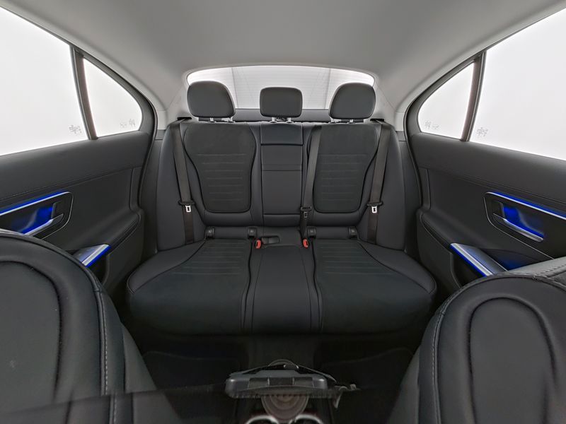 Mercedes-Benz C 220 2025