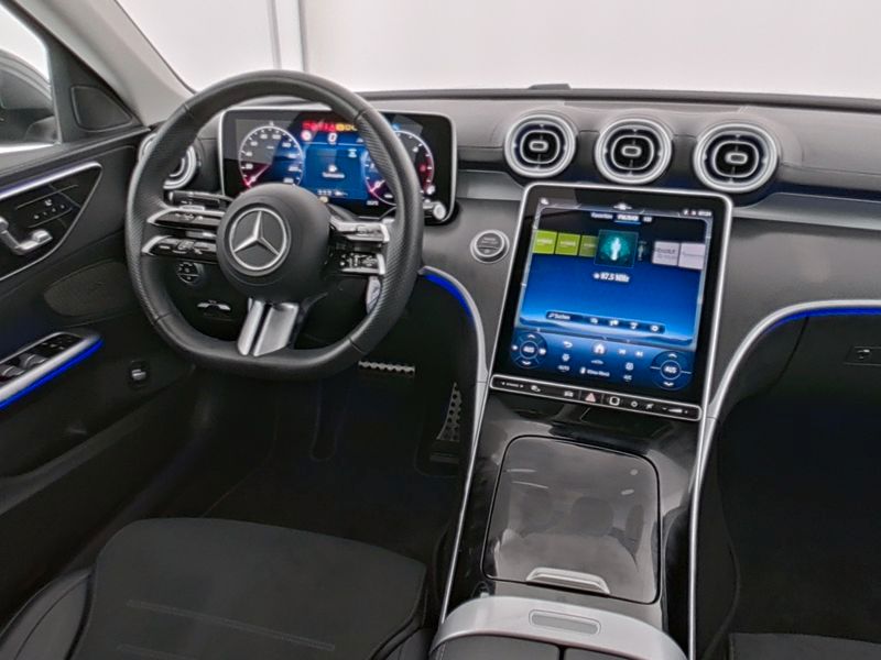 Mercedes-Benz C 220 2025